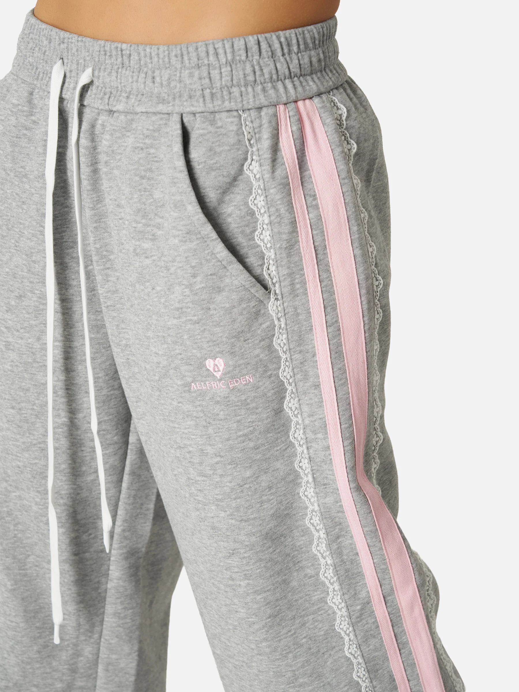 Aelfric Eden Jogginghose mit Spitzenstreifen und Patchwork - Image 6