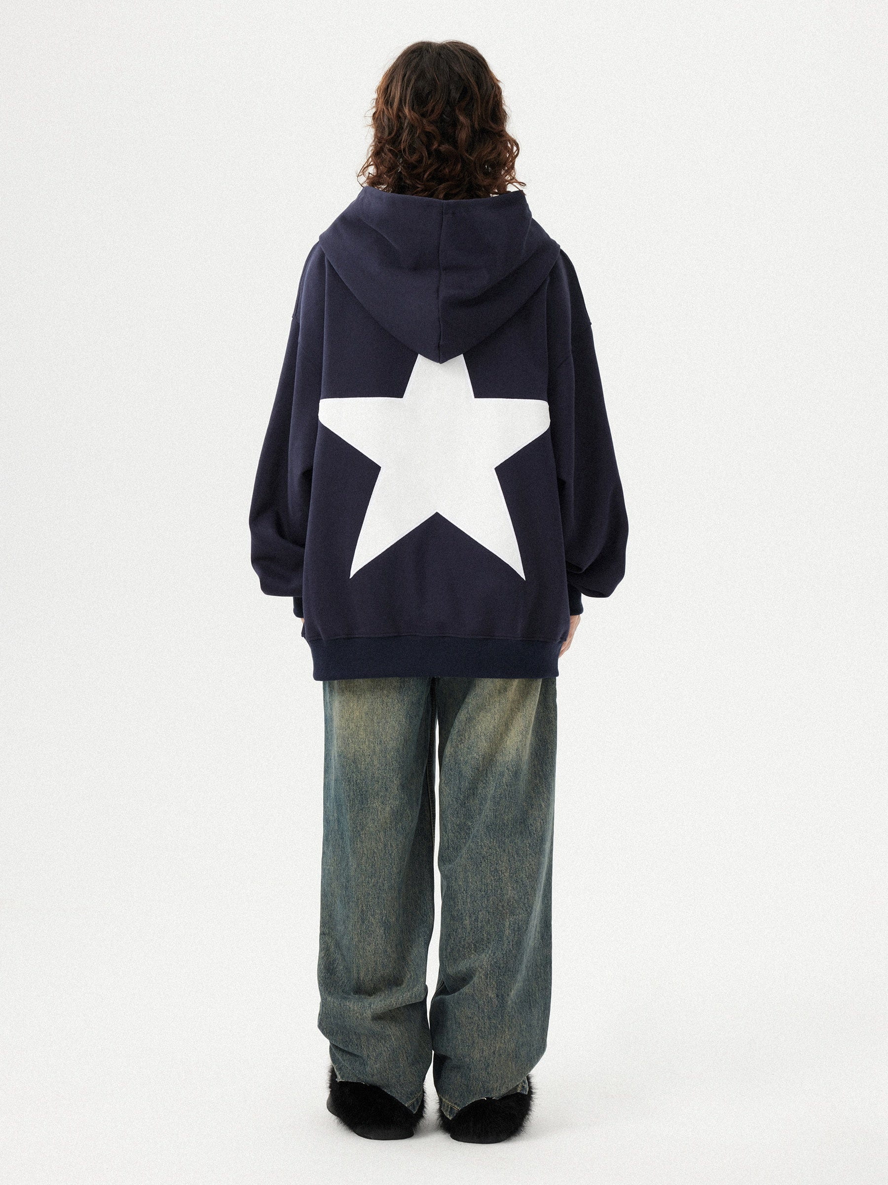 Aelfric Eden Kapuzenpullover mit Stern-Print und Farbkontrast - Image 5