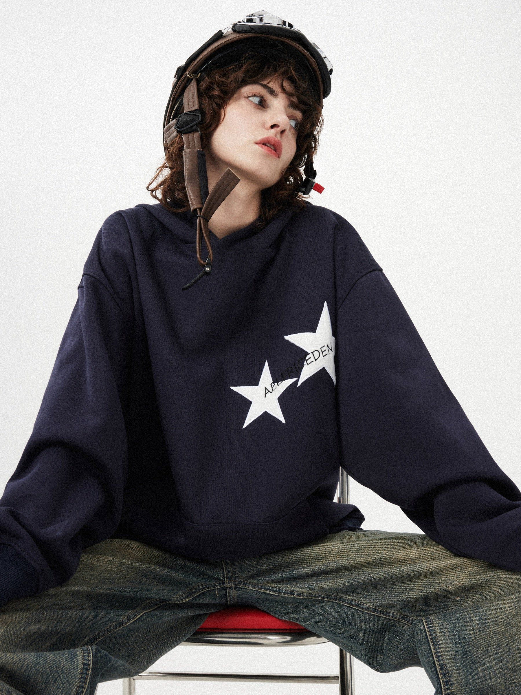 Aelfric Eden Kapuzenpullover mit Stern-Print und Farbkontrast - Image 9