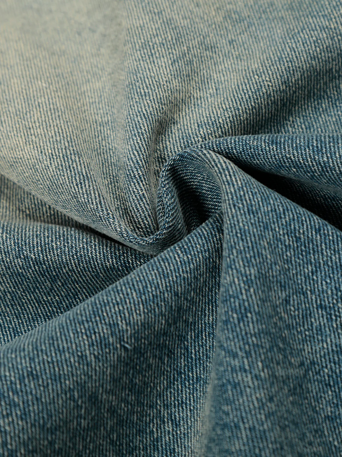 Aelfric Eden Jeans mit Wasch- und Schnurrhaareffekt und Falten - Image 5