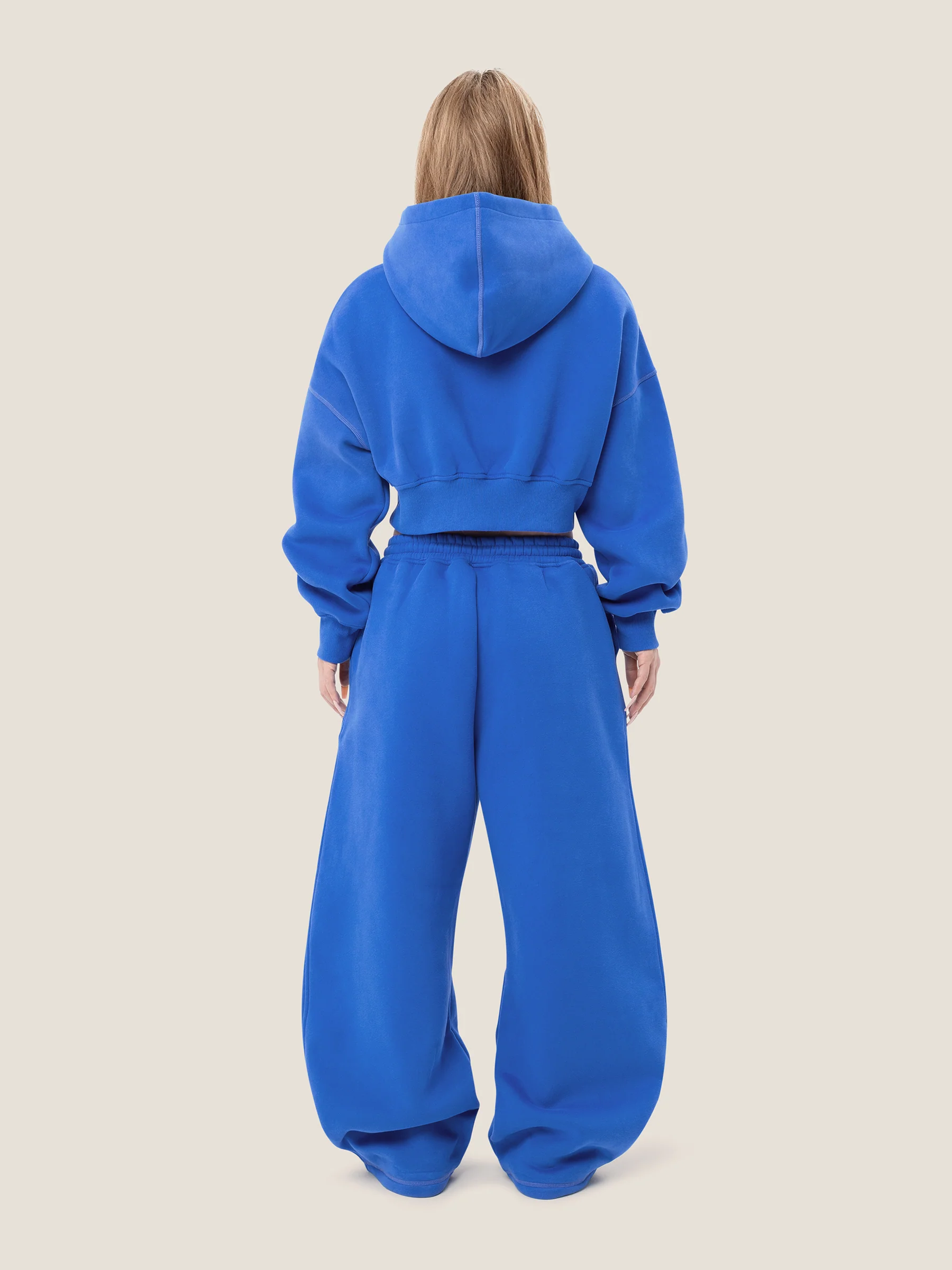 Soufflé Cropped Cloud Hoodie Set - Image 3